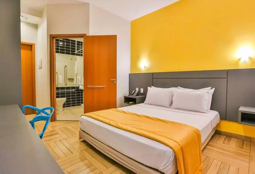 ホテル Transamerica Fit São Carlos