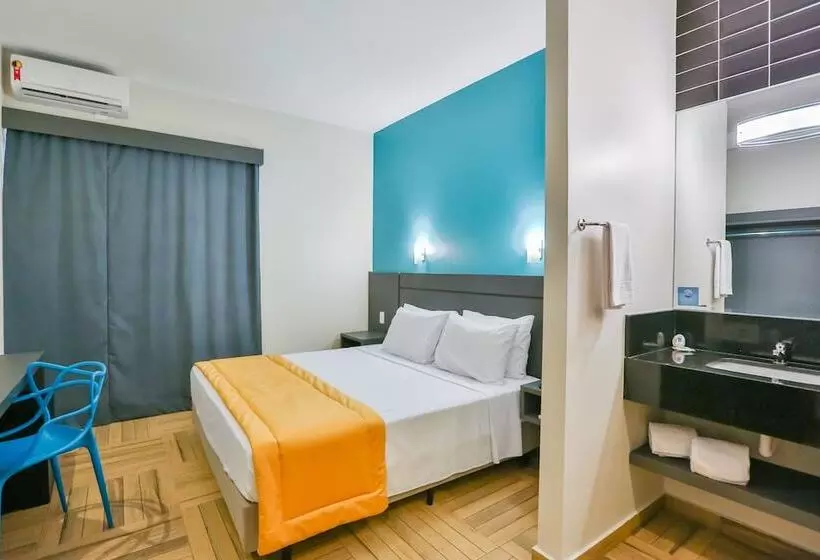 ホテル Transamerica Fit São Carlos