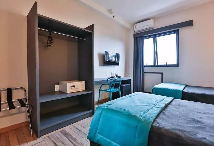 ホテル Transamerica Fit São Carlos