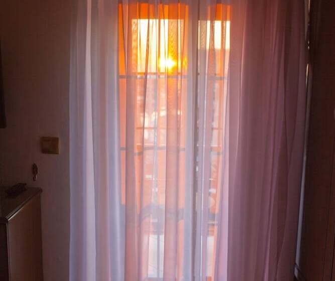 בית מלון כפרי White Pearl