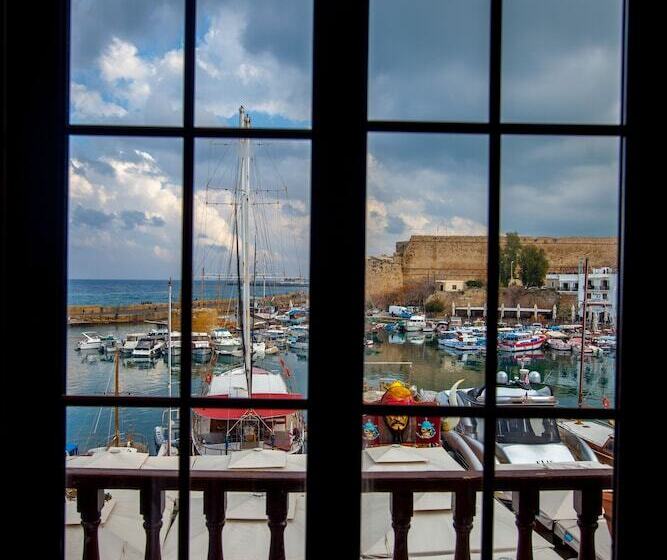 בית מלון כפרי White Pearl