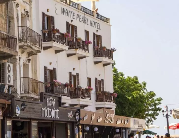 هتل White Pearl