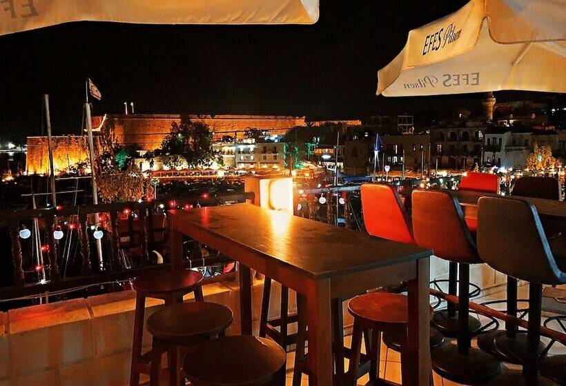 בית מלון כפרי White Pearl