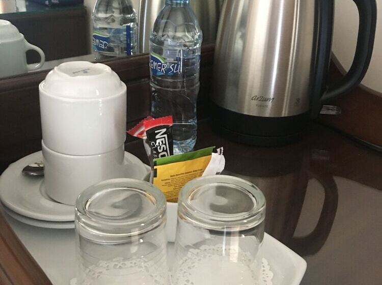 בית מלון כפרי White Pearl