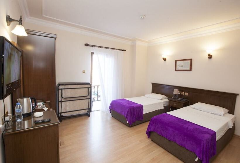 בית מלון כפרי White Pearl