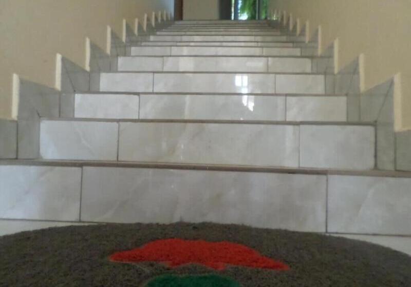 호텔 Airport Transit Lodges