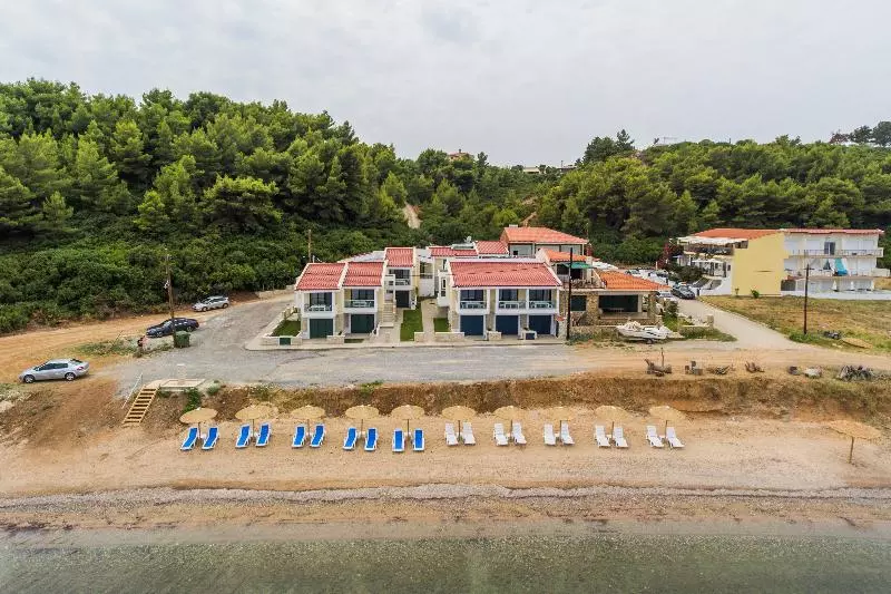 ホテル Elpiniki Luxury Rooms