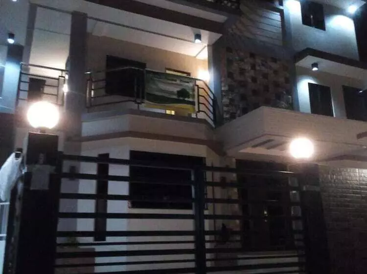 ホテル Gravino Pension House
