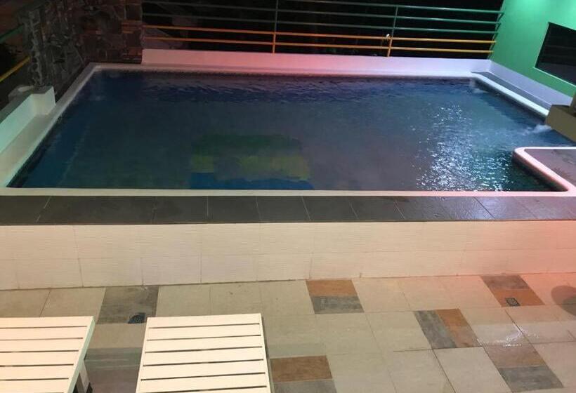 בית מלון כפרי Gravino Pension House