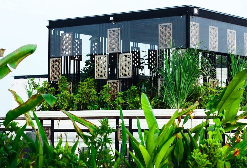 Hotelli Hari Residence & Spa