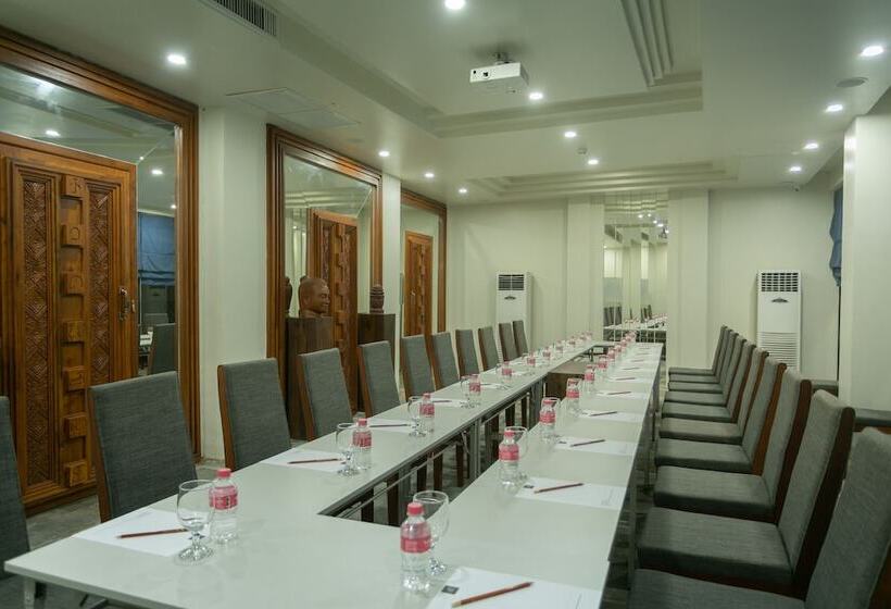 Hotelli Hari Residence & Spa