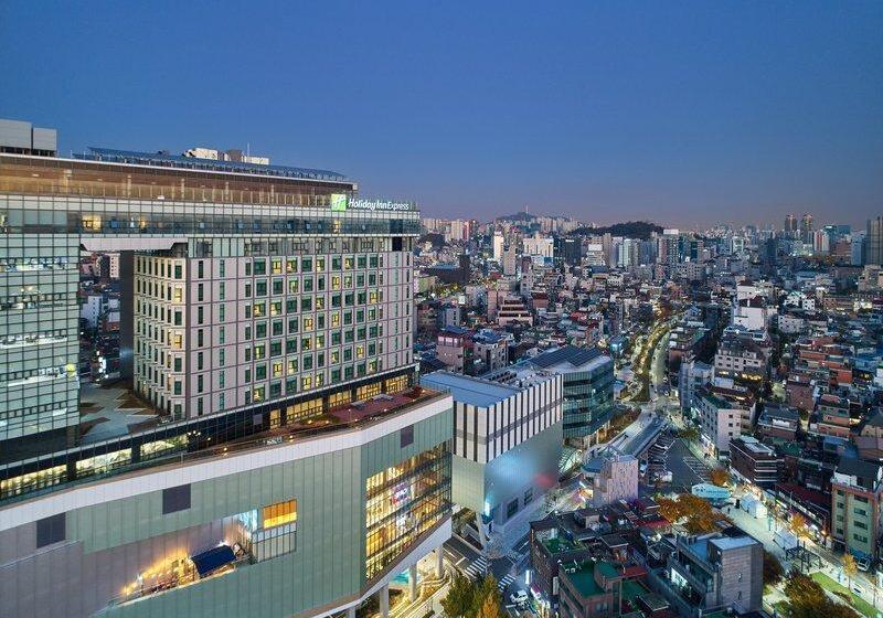 בית מלון כפרי Holiday Inn Express Seoul Hongdae, An Ihg