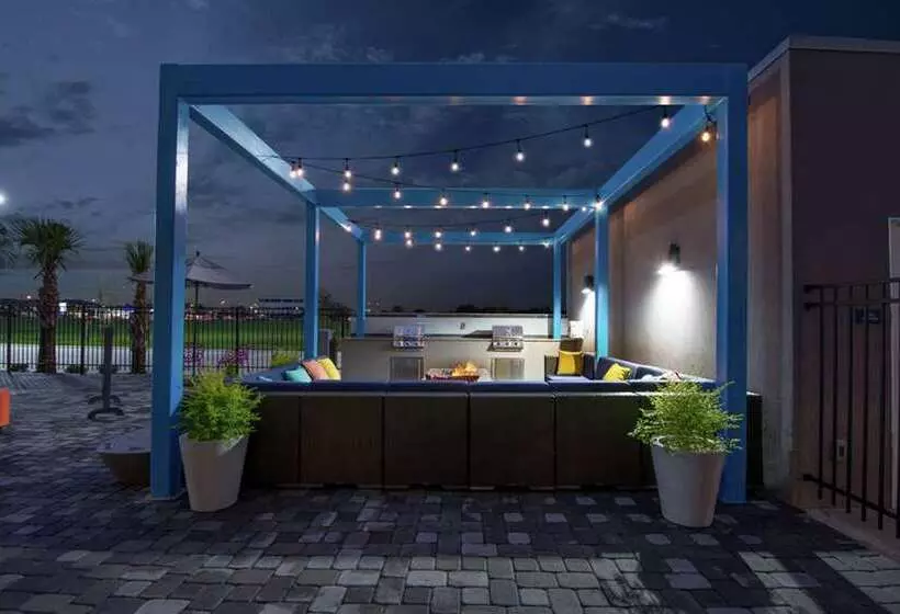 ホテル Tru By Hilton Lafayette River Ranch