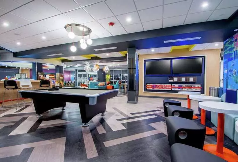 ホテル Tru By Hilton Lafayette River Ranch