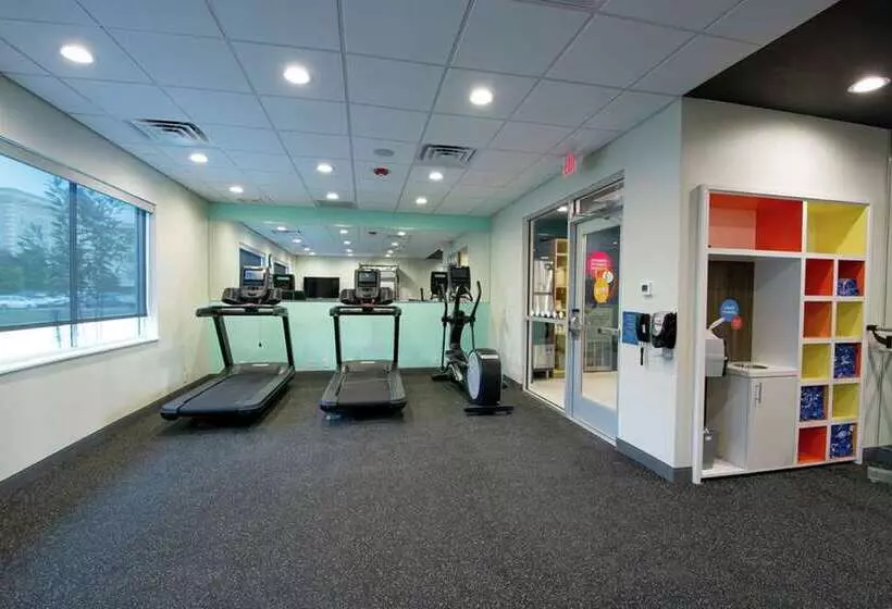 ホテル Tru By Hilton Lafayette River Ranch