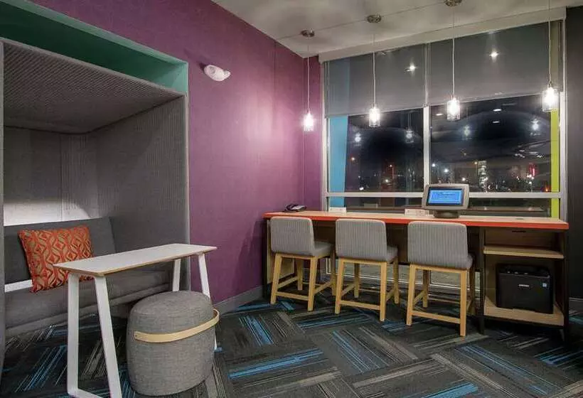 ホテル Tru By Hilton Lafayette River Ranch