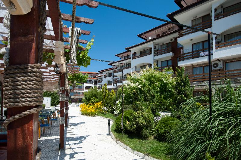 Robinson Vip Apartments