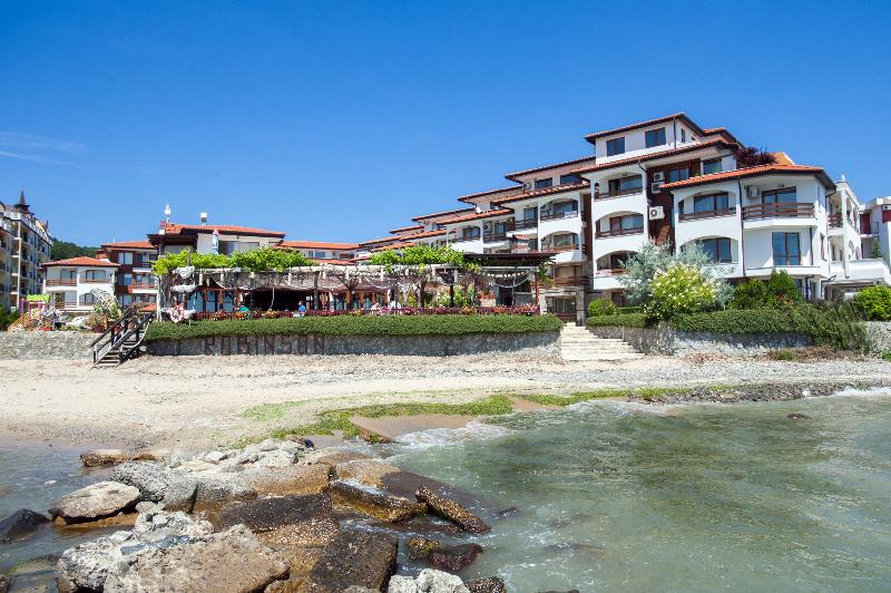 Robinson Vip Apartments