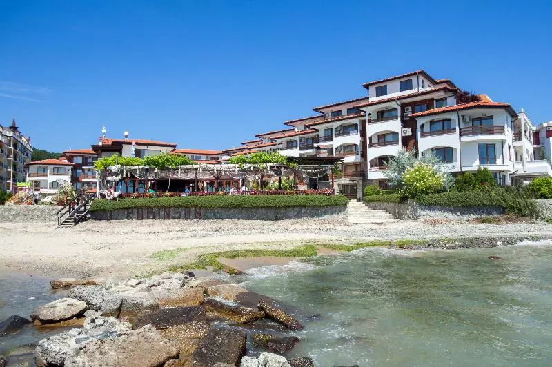 Robinson Vip Apartments