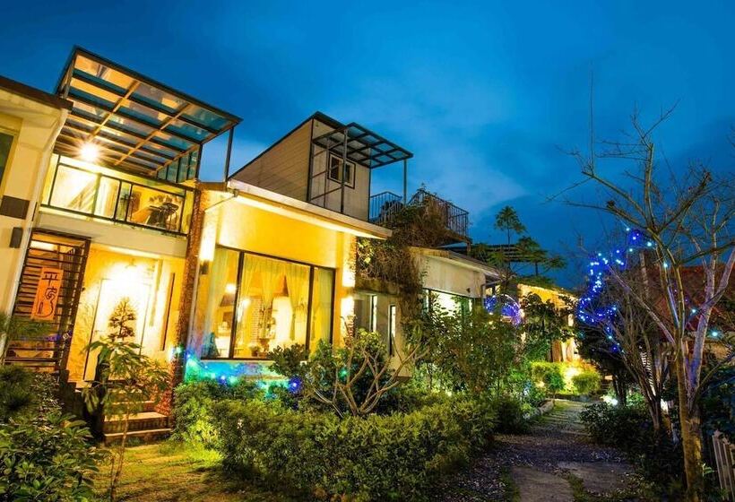 تختخواب و صبحانه Cat Sky Country Homestay