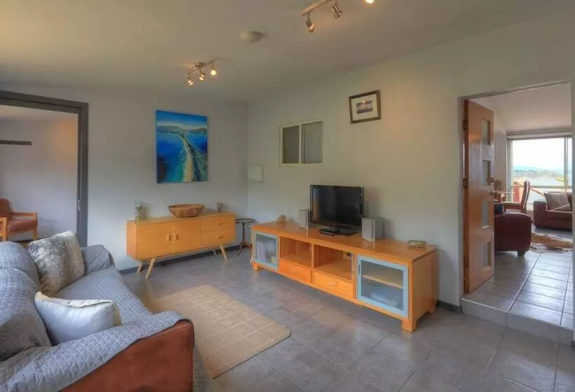 Discover Bruny Island Holiday Accommodation