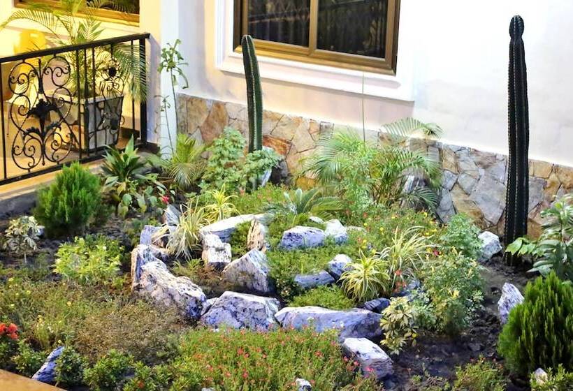 Eden Vale Hotel & Executive Training Cen