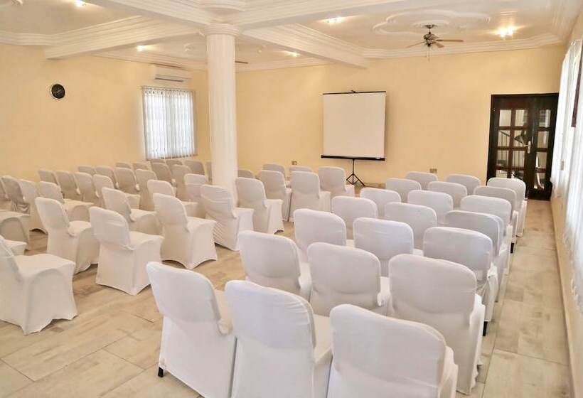 Eden Vale Hotel & Executive Training Cen