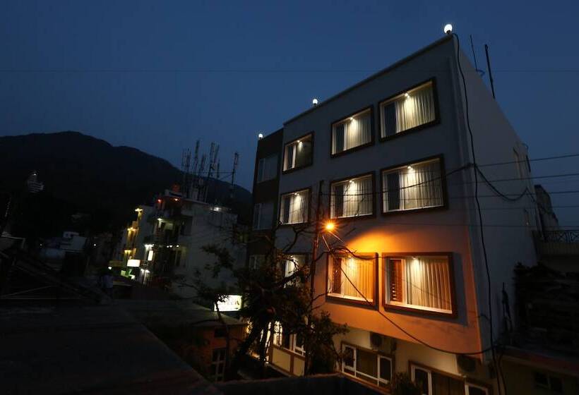 Green View By Green Tree Hotels