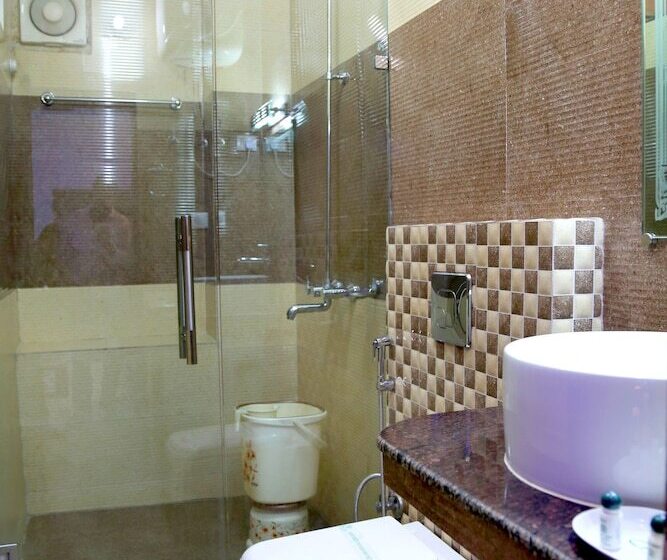 Green View By Green Tree Hotels