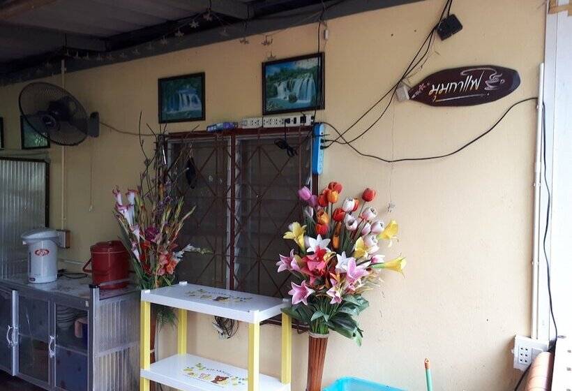 Hotel Baan Suan Hinghoy