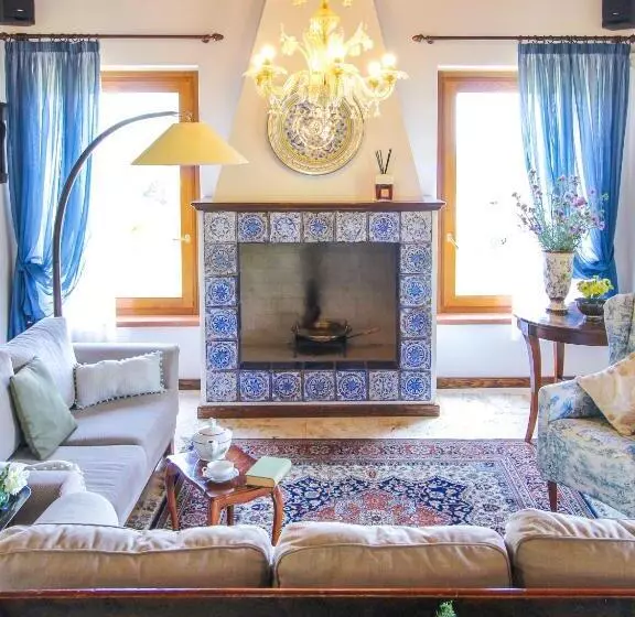 Hotelli Agriturismo Boschi Di Montecalvi