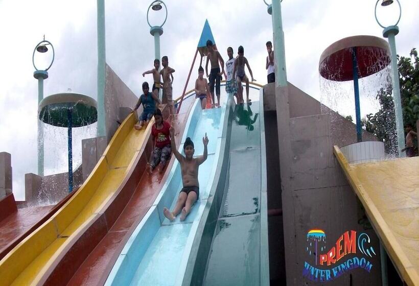 בית מלון כפרי M B Greens Clarks Inn