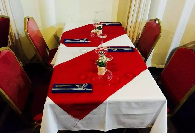 هتل Méditerranéen Hôtel