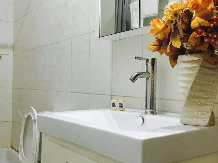 هتل Méditerranéen Hôtel