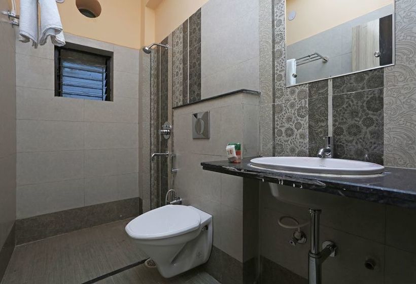 فندق Oyo 8858 The Corpz Inn