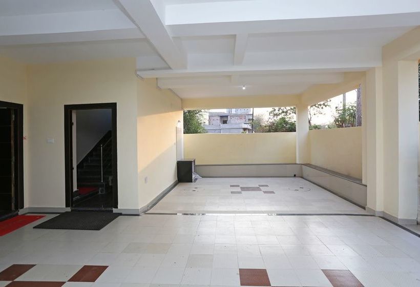 فندق Oyo 8858 The Corpz Inn