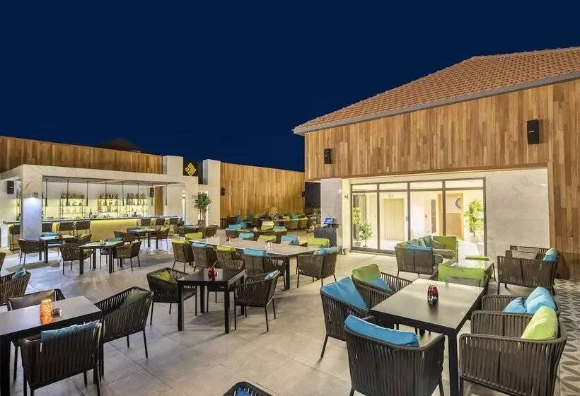 هتل Riviera Royal