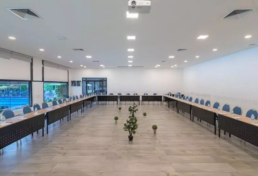 هتل Riviera Royal