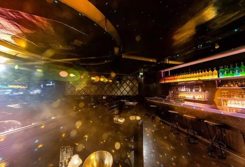 هتل Riviera Royal