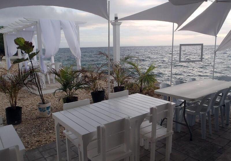 Hotel Seascape Beach Resort Oslob