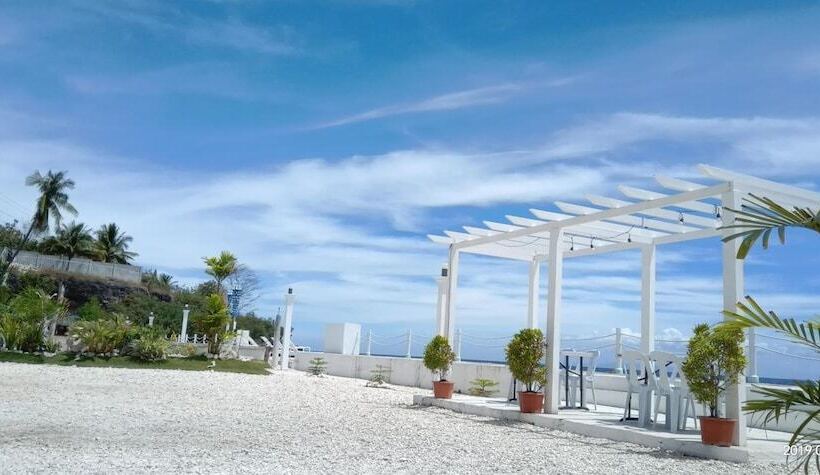 Hotel Seascape Beach Resort Oslob