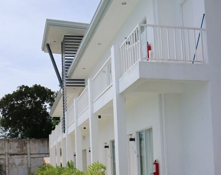 Hotel Seascape Beach Resort Oslob