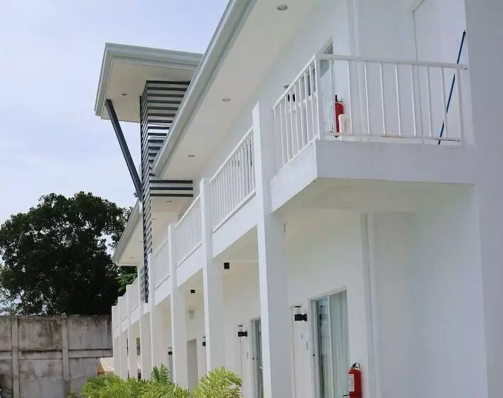 ホテル Seascape Beach Resort Oslob