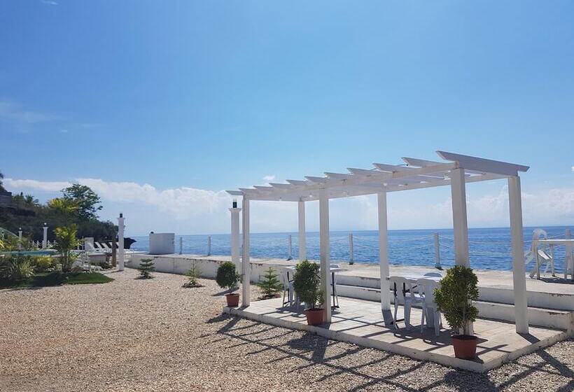 Hotel Seascape Beach Resort Oslob
