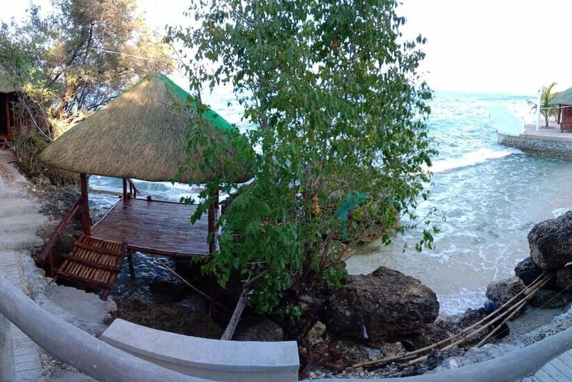 Hotel Seascape Beach Resort Oslob