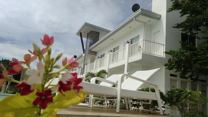 Hotel Seascape Beach Resort Oslob