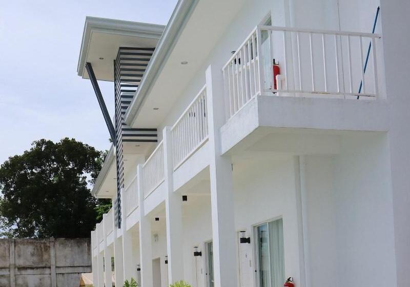 Hotel Seascape Beach Resort Oslob