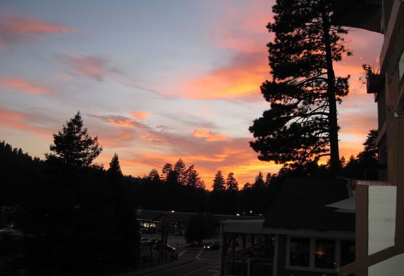 ホテル The North Shore Inn