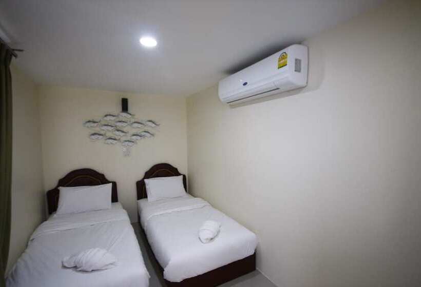 ホテル Vimaan Navy Resort