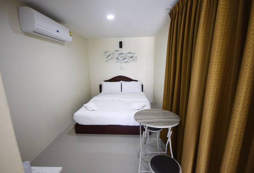 ホテル Vimaan Navy Resort